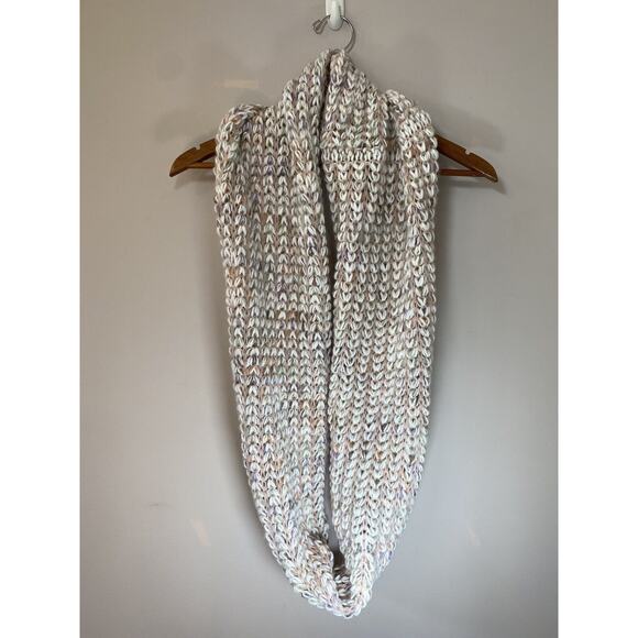 Steve Madden Infinity Scarf Women's One Size Cream Pink Purple Gold Chunky Knit - Picture 2 of 5